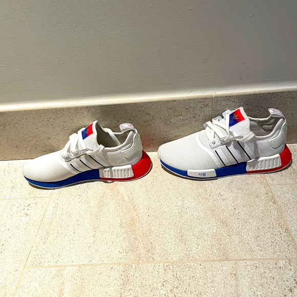 Adidas NMD R1 - Picture 4 of 5